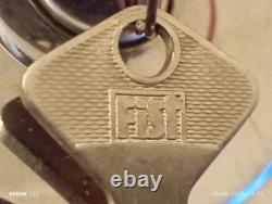 Alfa Romeo Alfetta Fuel Tank Cap Key Fist 116083201800