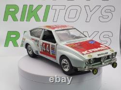 Alfa Romeo Alfetta GT Burago 1/24 white