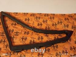Alfa Romeo Alfetta GT GTV Left Front Door Window Seal Flap 116105524500