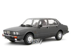 LAUDORACING-MODELS 1:18 Alfetta 2.0i Quadrifoglio Oro 1983-84 LM171B