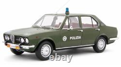 Miniature Car 1:18 Alfa Romeo Alfetta Police Vehicle