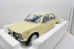 Miniature Car Alfa Romeo Alfetta Auto 118 Laudoracing Static Car Model