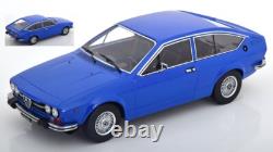 Miniature Car Auto 1:18 Alfa Romeo Alfetta 2000 GTV Blue Model Vehicle