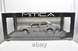 Miniature car model 1:18 Alfa Romeo Alfetta Gray Mitica diecast Modeling