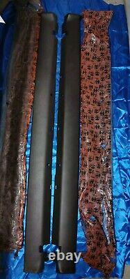 Right-Left Miniskirt Couple Under Original Alfa Romeo Alfetta Brown New