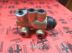 The Alfa Romeo 75 90 Giulietta Alfetta GT GTV 2.0 Power Brake Regulator