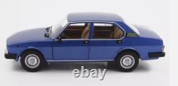Alfa Romeo Alfetta 2.0l Berline Bleue 1978 1/18 Mythique 200014-d
