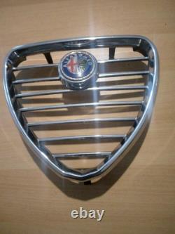 Alfa Romeo Alfetta Scudo Large Central