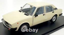 Mitica 200011-D Alfa Romeo Alfetta Berlina 2000L 1978 ivory 103 1/18