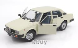 Mythique 1/18 Alfa Romeo Alfetta Berline 2000l 1978 Modèle Statique Diecast